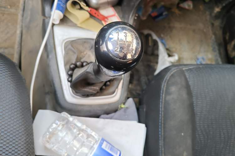 Used CHANGAN KAICHENG Ounuo S 2014 1.5L Base Version Gear Lever
