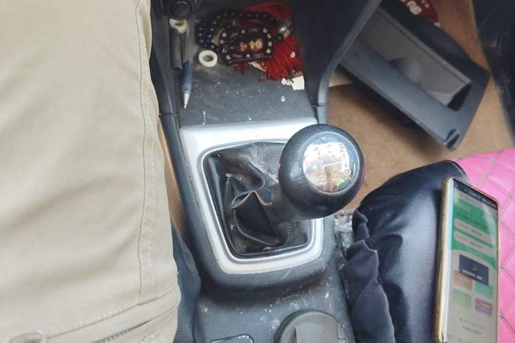 Used CHANGAN KAICHENG Ounuo S 2014 1.5L Base Version Gear Lever