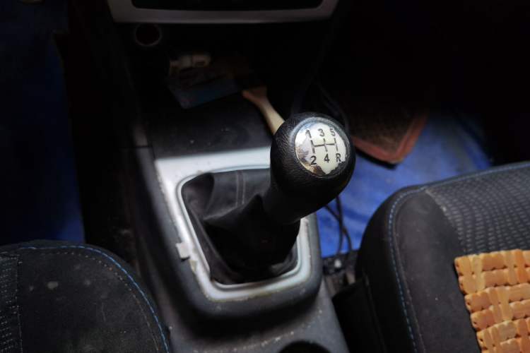 Used CHANGAN KAICHENG Ounuo S 2014 1.3L Base Version Gear Lever