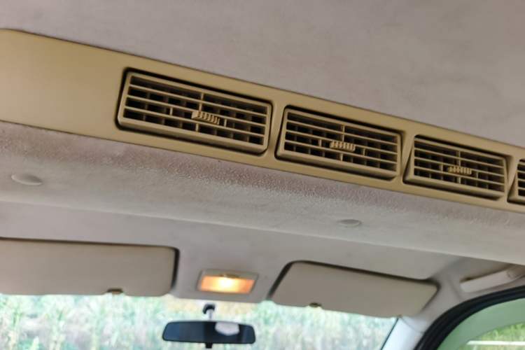 Used CHANGAN KAICHENG Ounuo S 2014 1.5L Base Version Headliner