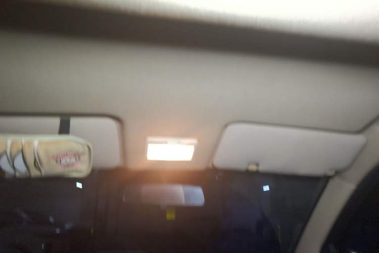 Used CHANGAN KAICHENG Ounuo S 2014 1.5L Elite Model Headliner