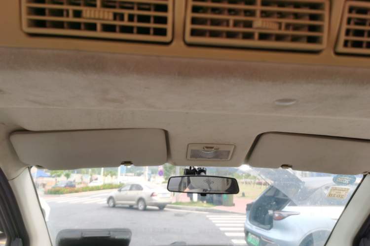 Used CHANGAN KAICHENG Ounuo S 2014 1.5L Elite Model Headliner
