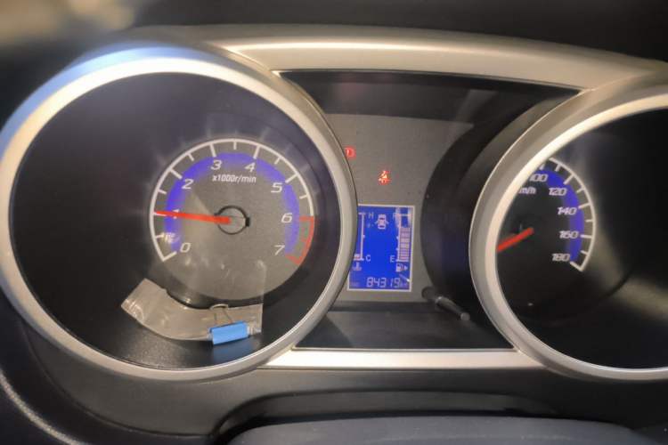 Used CHANGAN KAICHENG Ounuo S 2014 1.5L Elite Model Instrument Cluster