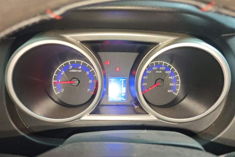 Used CHANGAN KAICHENG Ounuo S 2014 1.5L Base Version Instrument Cluster