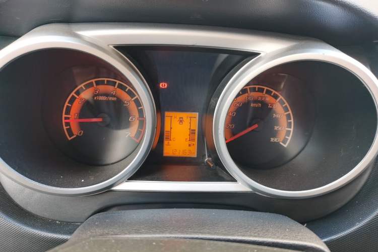 Used CHANGAN KAICHENG Ounuo S 2014 1.5L Base Version Instrument Cluster