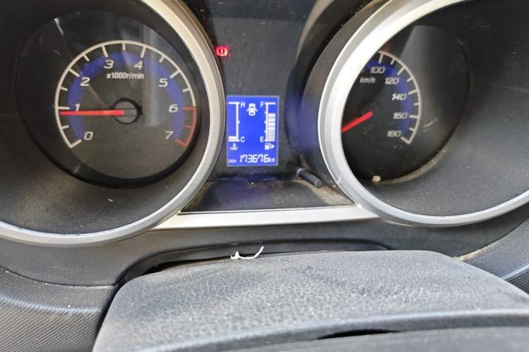 Used CHANGAN KAICHENG Ounuo S 2014 1.5L Base Version Odometer Close Up