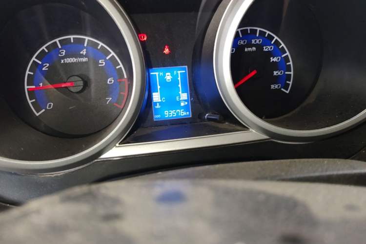 Used CHANGAN KAICHENG Ounuo S 2014 1.5L Base Version Odometer Close Up