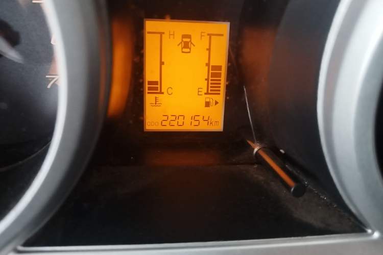 Used CHANGAN KAICHENG Ounuo S 2014 1.5L Base Version Odometer Close Up
