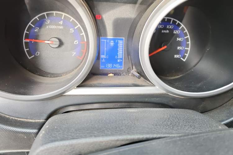 Used CHANGAN KAICHENG Ounuo S 2014 1.5L Base Version Odometer Close Up