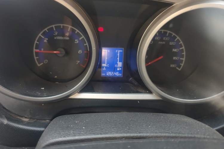 Used CHANGAN KAICHENG Ounuo S 2014 1.5L Base Version Odometer Close Up