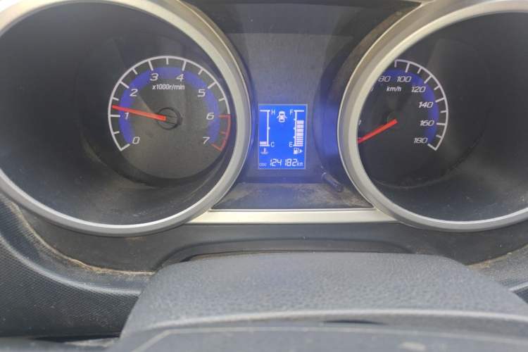 Used CHANGAN KAICHENG Ounuo S 2014 1.5L Base Version Odometer Close Up