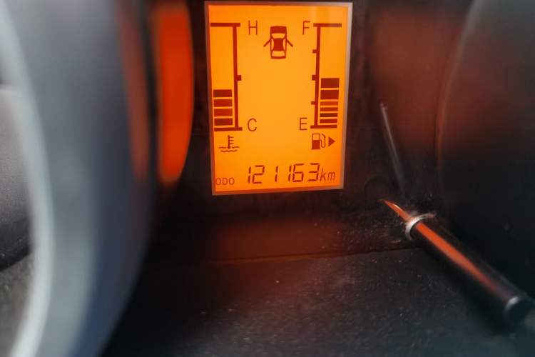 Used CHANGAN KAICHENG Ounuo S 2014 1.5L Base Version Odometer Close Up
