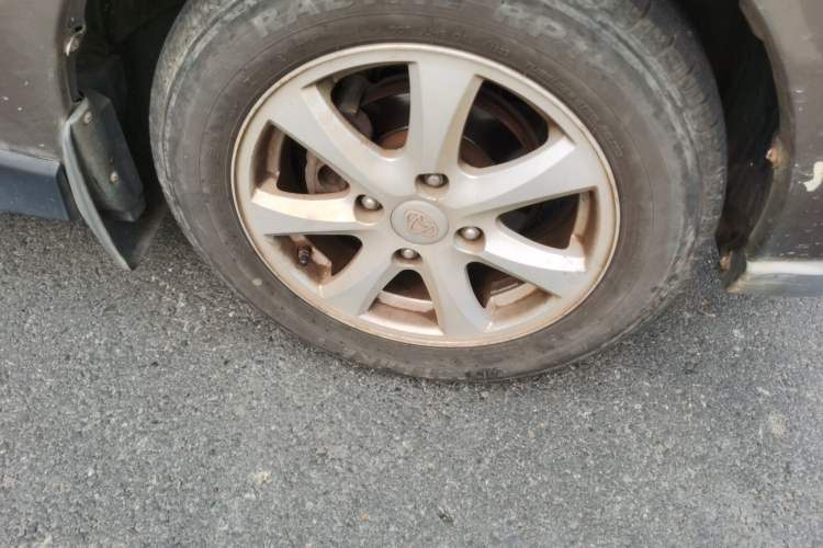 Used CHANGAN KAICHENG Ounuo S 2014 1.5L Elite Model Right Front Wheel Hub