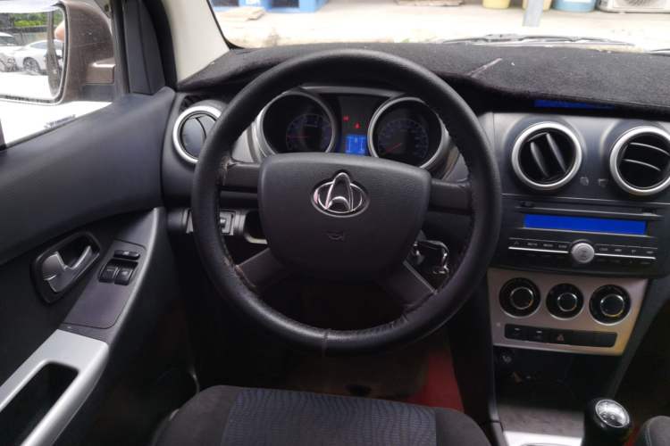 Used CHANGAN KAICHENG Ounuo S 2014 1.5L Base Version Steering Wheel