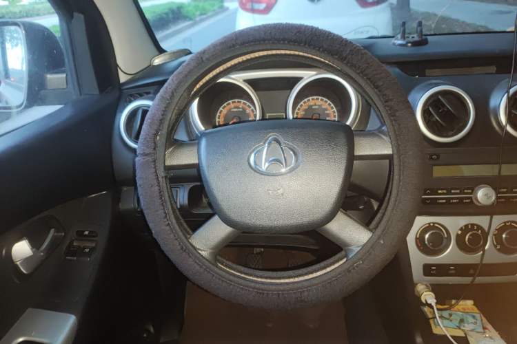 Used CHANGAN KAICHENG Ounuo S 2014 1.5L Base Version Steering Wheel