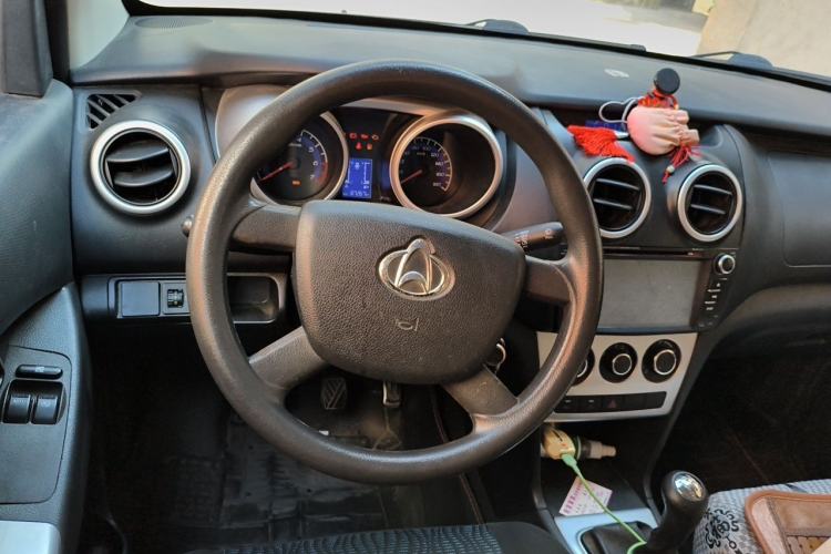 Used CHANGAN KAICHENG Ounuo S 2014 1.5L Base Version Steering Wheel