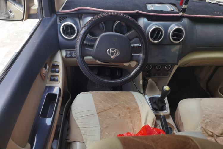 Used CHANGAN KAICHENG Ounuo S 2014 1.5L Luxury Model Steering Wheel