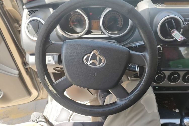 Used CHANGAN KAICHENG Ounuo S 2014 1.5L Base Version Steering Wheel