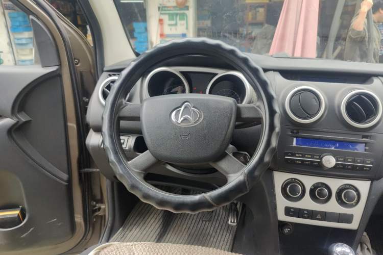 Used CHANGAN KAICHENG Ounuo S 2014 1.5L Elite Model Steering Wheel
