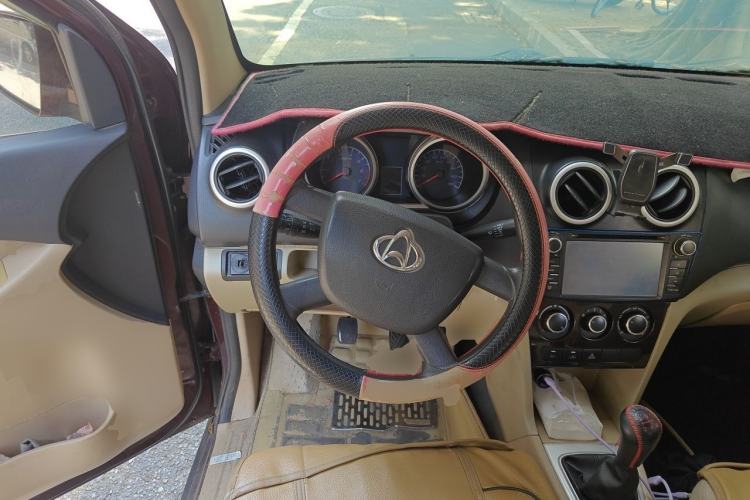 Used CHANGAN KAICHENG Ounuo S 2014 1.5L Elite Model Steering Wheel