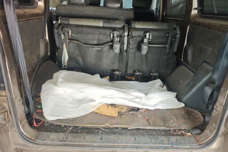 Used CHANGAN KAICHENG Ounuo S 2014 1.5L Base Version Trunk