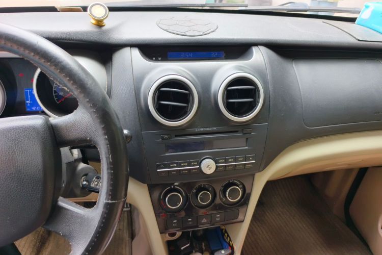 Used CHANGAN KAICHENG Ounuo S 2014 1.5L Luxury Model Audio And AC Panel