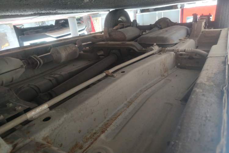 Used CHANGAN KAICHENG Ounuo S 2014 1.5L Base Version Chassis Front Right