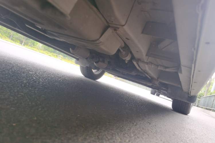 Used CHANGAN KAICHENG Ounuo S 2014 1.5L Luxury Model Chassis Rear Right