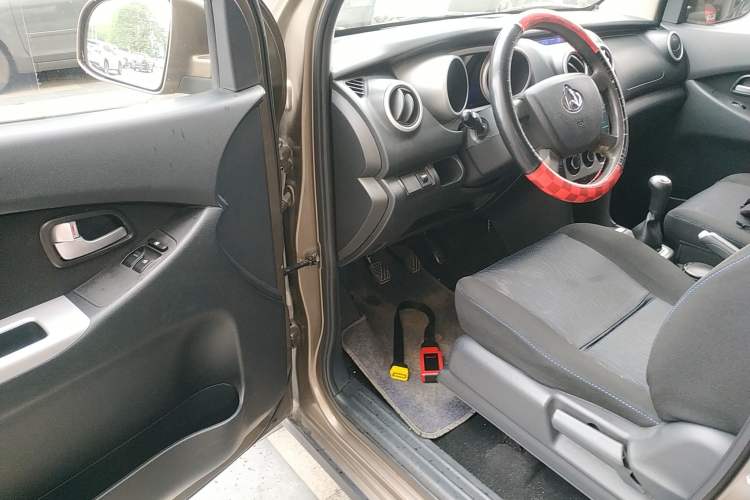 Used CHANGAN KAICHENG Ounuo S 2014 1.5L Base Version Driver Seat