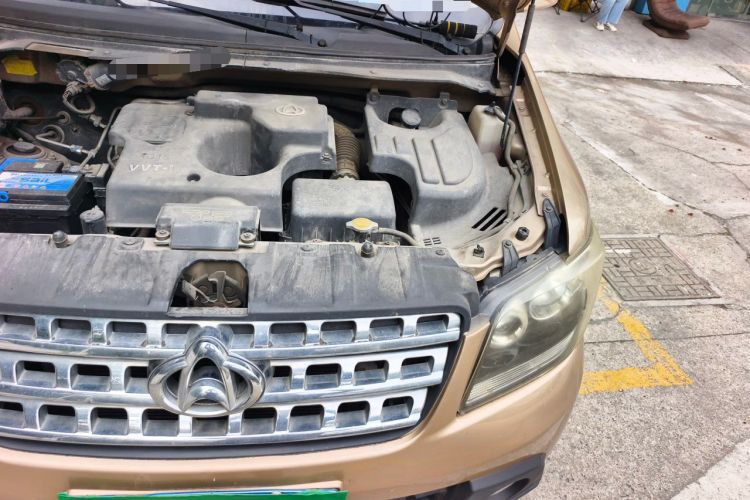 Used CHANGAN KAICHENG Ounuo S 2014 1.5L Luxury Model Engine Bay Left