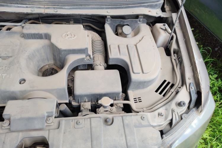 Used CHANGAN KAICHENG Ounuo S 2014 1.5L Base Version Engine Bay Left