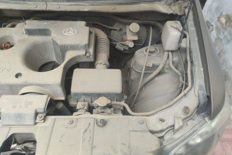 Used CHANGAN KAICHENG Ounuo S 2014 1.5L Base Version Engine Bay Left