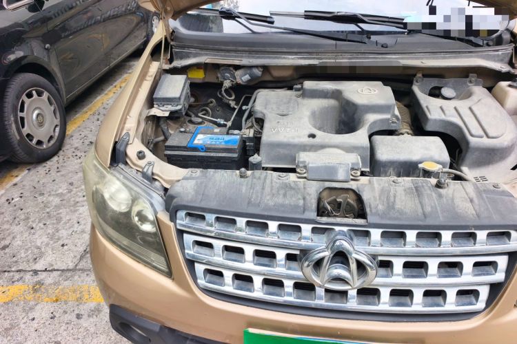 Used CHANGAN KAICHENG Ounuo S 2014 1.5L Luxury Model Engine Bay Right