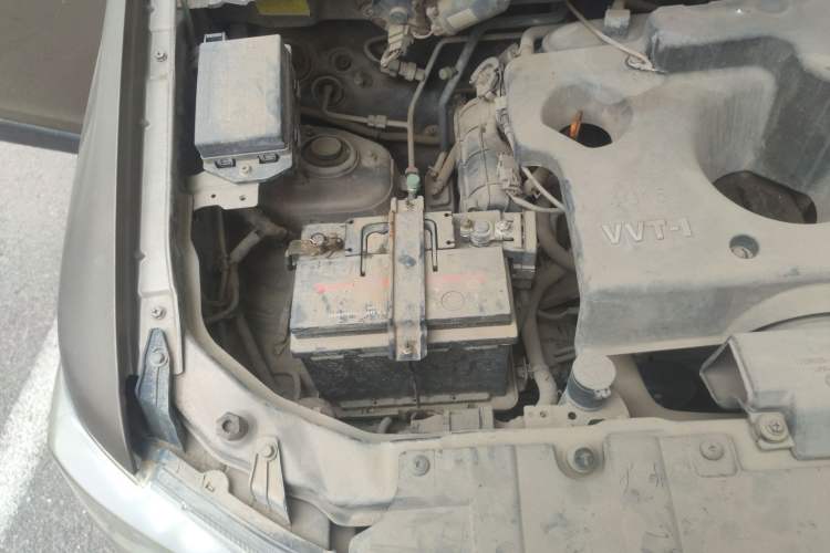 Used CHANGAN KAICHENG Ounuo S 2014 1.5L Base Version Engine Bay Right