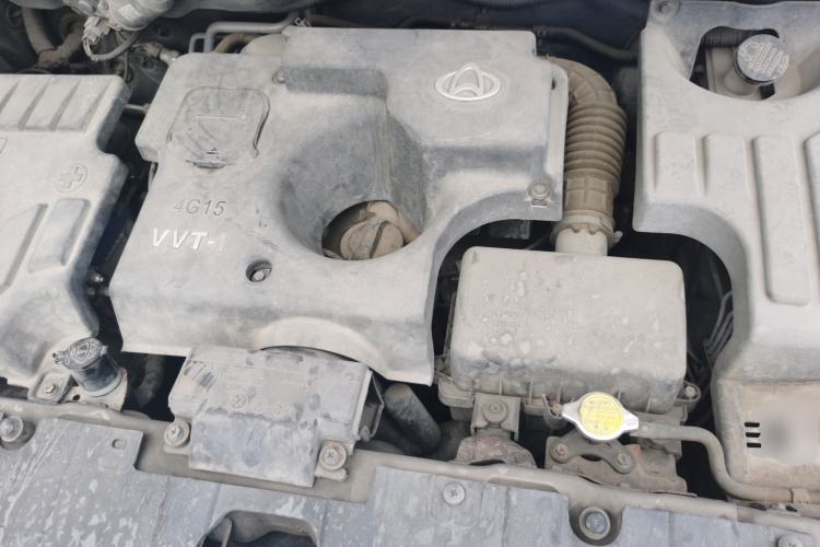 Used CHANGAN KAICHENG Ounuo S 2014 1.5L Luxury Model Engine Bay
