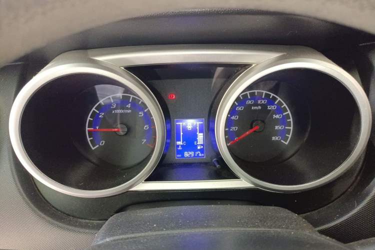 Used CHANGAN KAICHENG Ounuo S 2014 1.5L Base Version Instrument Cluster