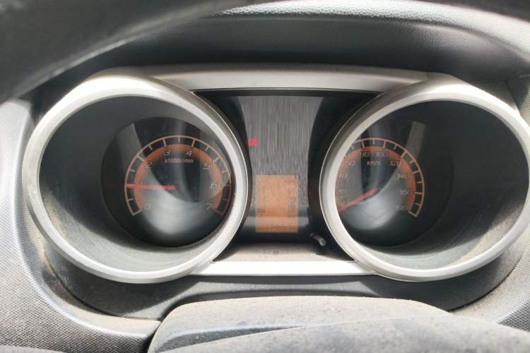 Used CHANGAN KAICHENG Ounuo S 2014 1.5L Base Version Instrument Cluster