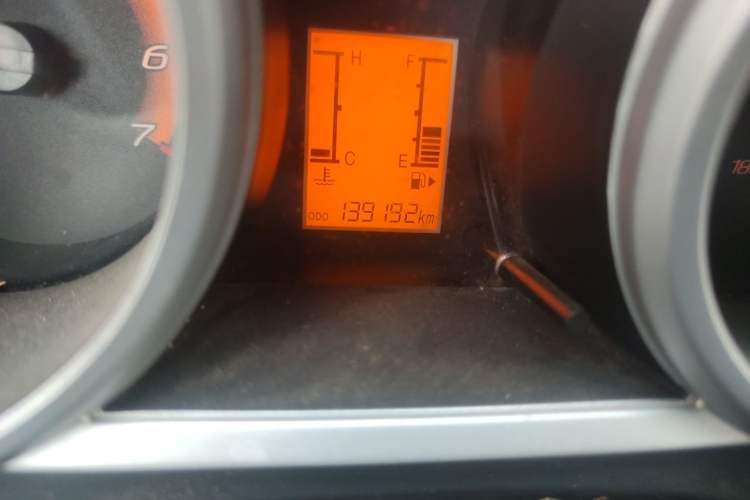 Used CHANGAN KAICHENG Ounuo S 2014 1.5L Base Version Odometer Close Up