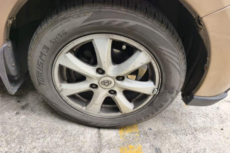 Used CHANGAN KAICHENG Ounuo S 2014 1.5L Luxury Model Right Front Wheel Hub