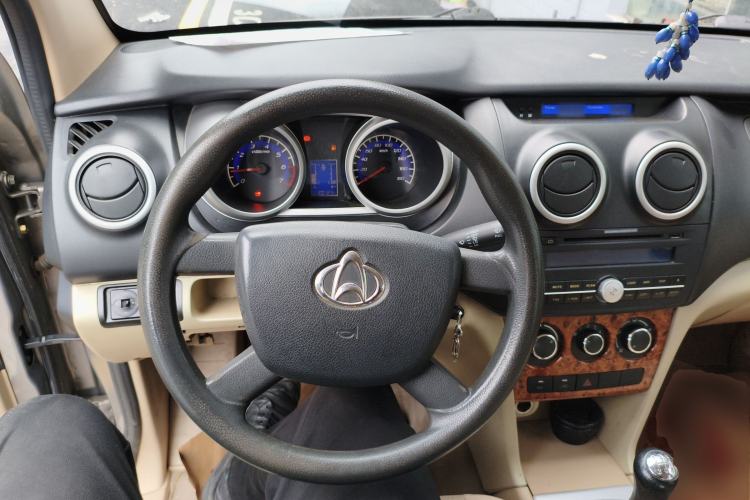 Used CHANGAN KAICHENG Ounuo S 2014 1.3L Elite Model Steering Wheel