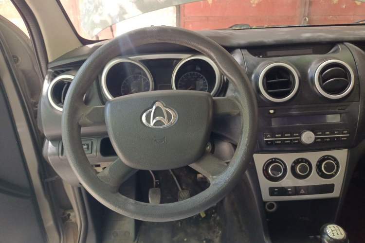 Used CHANGAN KAICHENG Ounuo S 2014 1.5L Base Version Steering Wheel