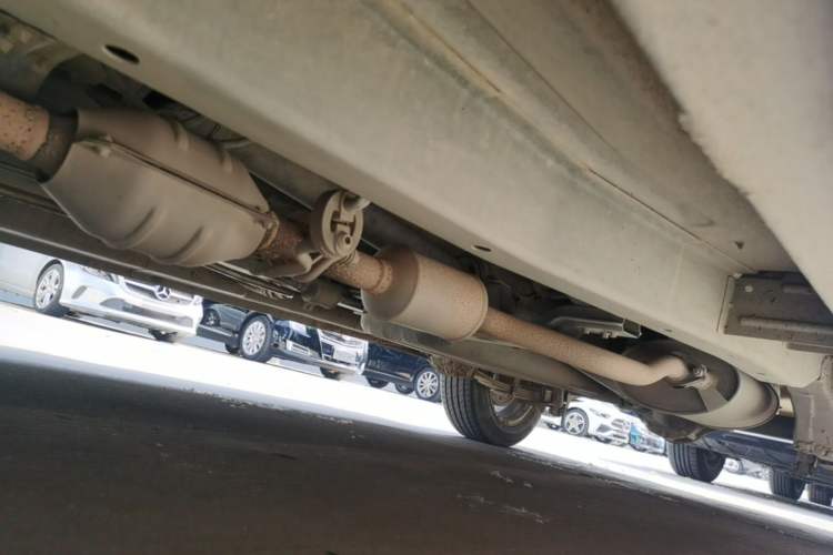 Used CHANGAN KAICHENG Ounuo S 2014 1.5L Base Version Chassis Front Left