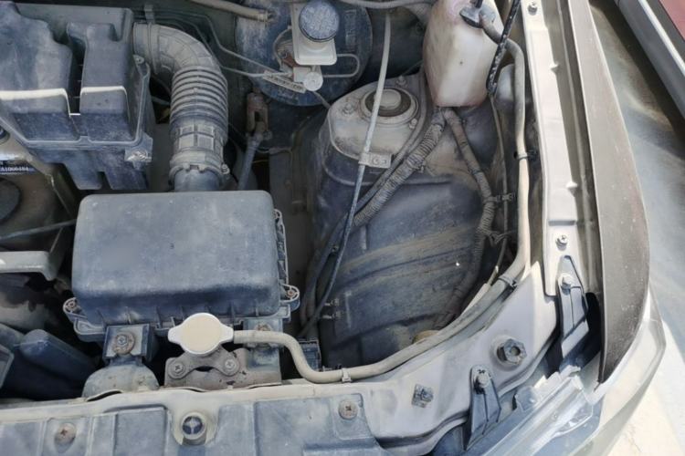 Used CHANGAN KAICHENG Ounuo S 2014 1.5L Base Version Engine Bay Left