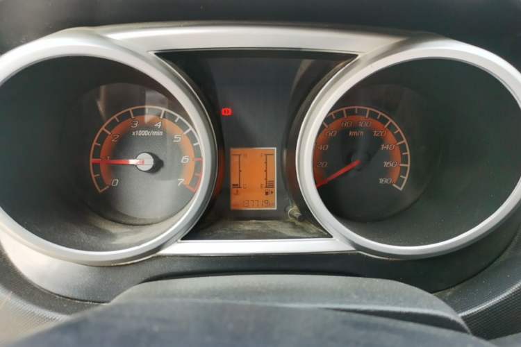 Used CHANGAN KAICHENG Ounuo S 2014 1.5L Base Version Instrument Cluster
