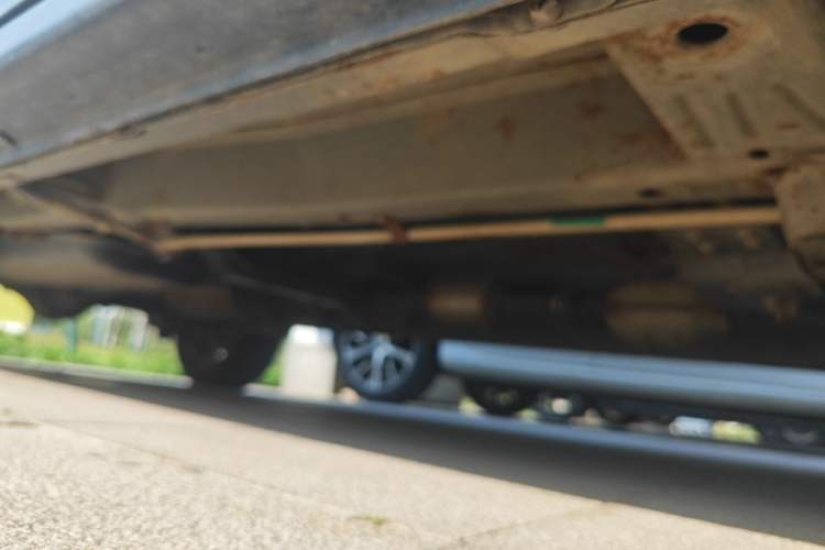Used CHANGAN KAICHENG Ounuo S 2014 1.5L Base Version Chassis Front Right