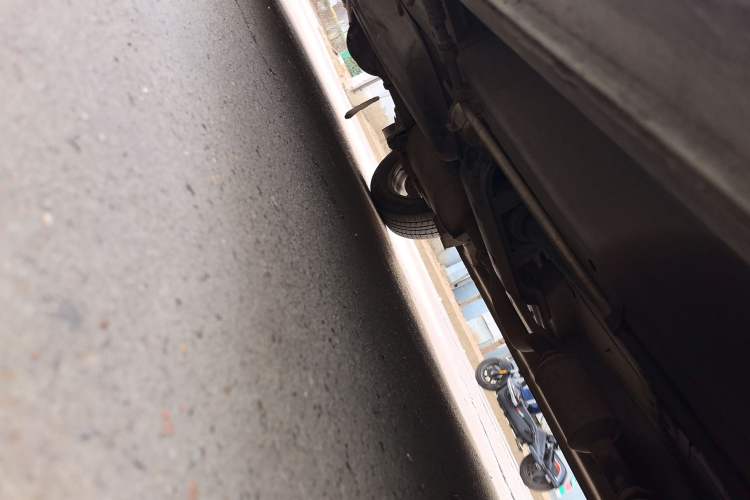 Used CHANGAN KAICHENG Ounuo S 2014 1.5L Base Version Chassis Front Right