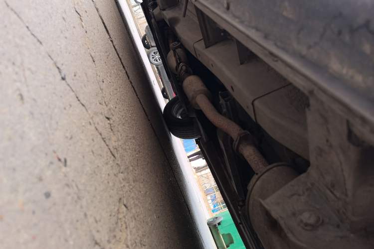Used CHANGAN KAICHENG Ounuo S 2014 1.5L Base Version Chassis Rear Left