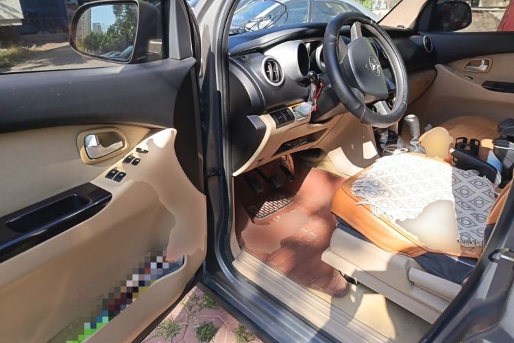 Used CHANGAN KAICHENG Ounuo S 2014 1.5L Elite Model Driver Seat