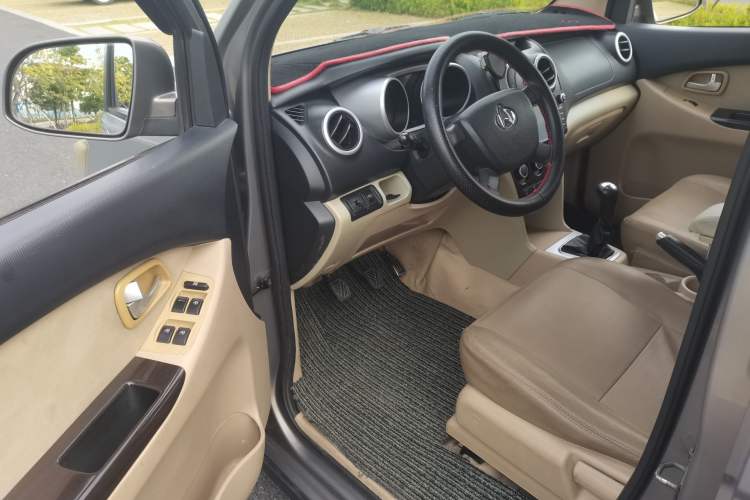 Used CHANGAN KAICHENG Ounuo S 2014 1.5L Elite Model Driver Seat