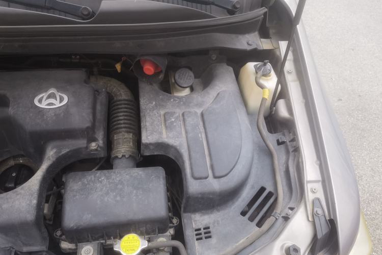 Used CHANGAN KAICHENG Ounuo S 2014 1.5L Elite Model Engine Bay Left